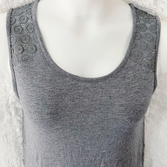 Banana Republic Gray Soft Lace Inset Tank Top - Picture 4 of 7